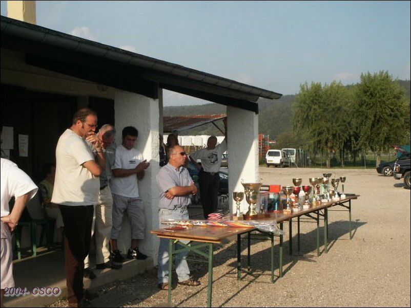 2004-ring-oyo-remise-dimanche.jpg